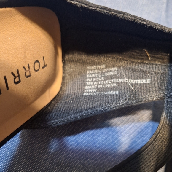 Torrid Elastic Strap Black Pointed Toe Flats Size 11 - Picture 9 of 9